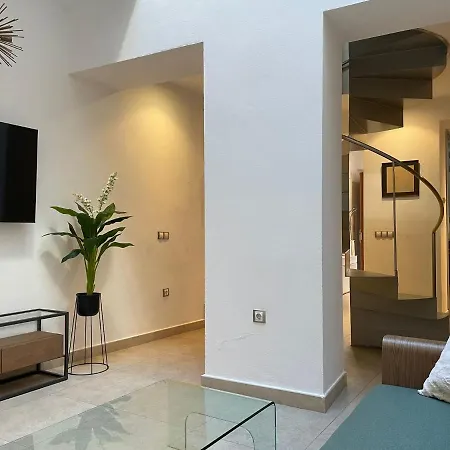 La Casa Del Pajaro Con Terraza Y Parking Gratuito Holiday home *