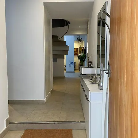 La Casa Del Pajaro Con Terraza Y Parking Gratuito Holiday home *
